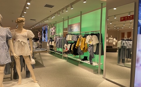 服裝展柜定制